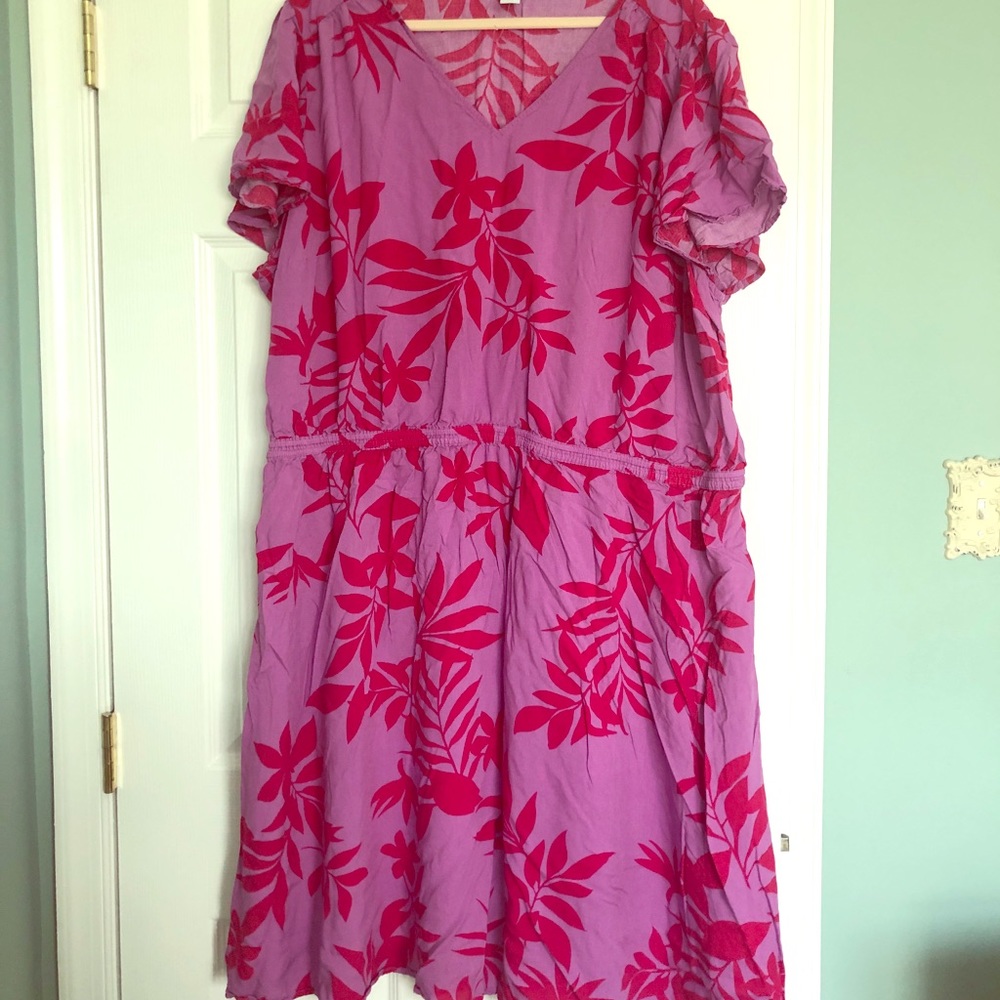 Hawaiian style pink/purple summer dress